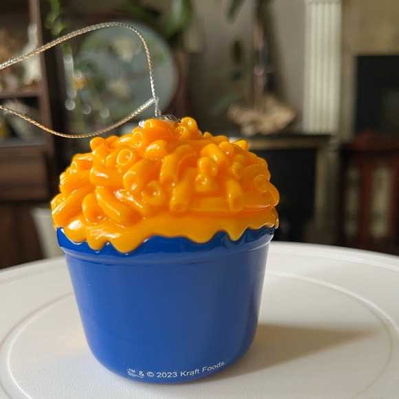KRAFT Mac & Cheese ornament - Picture 4 of 6